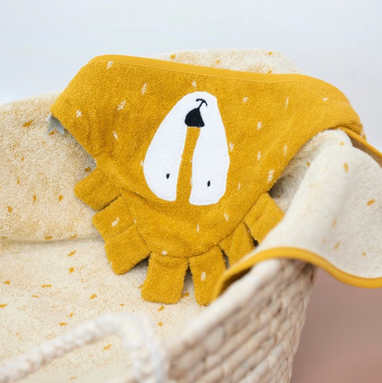 Hooded Towel - Mr. Lion