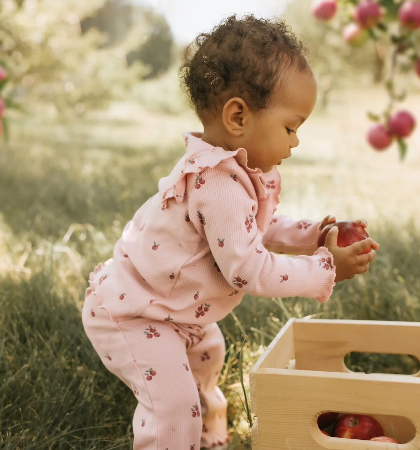 Little Apples Print on Flared Leggings Set