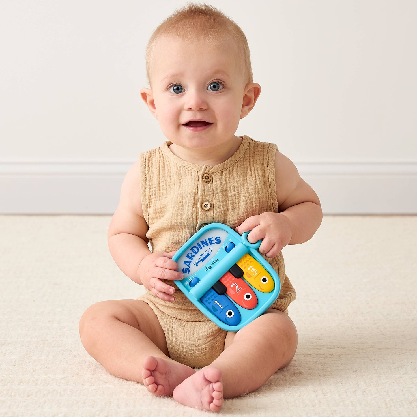 Bitzy Tunes™ Light-up Interactive Piano Toy - Sardines