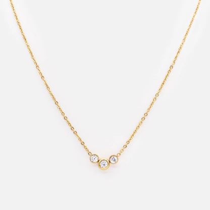 Golden necklace in stainless steel with cubic zirconia trio