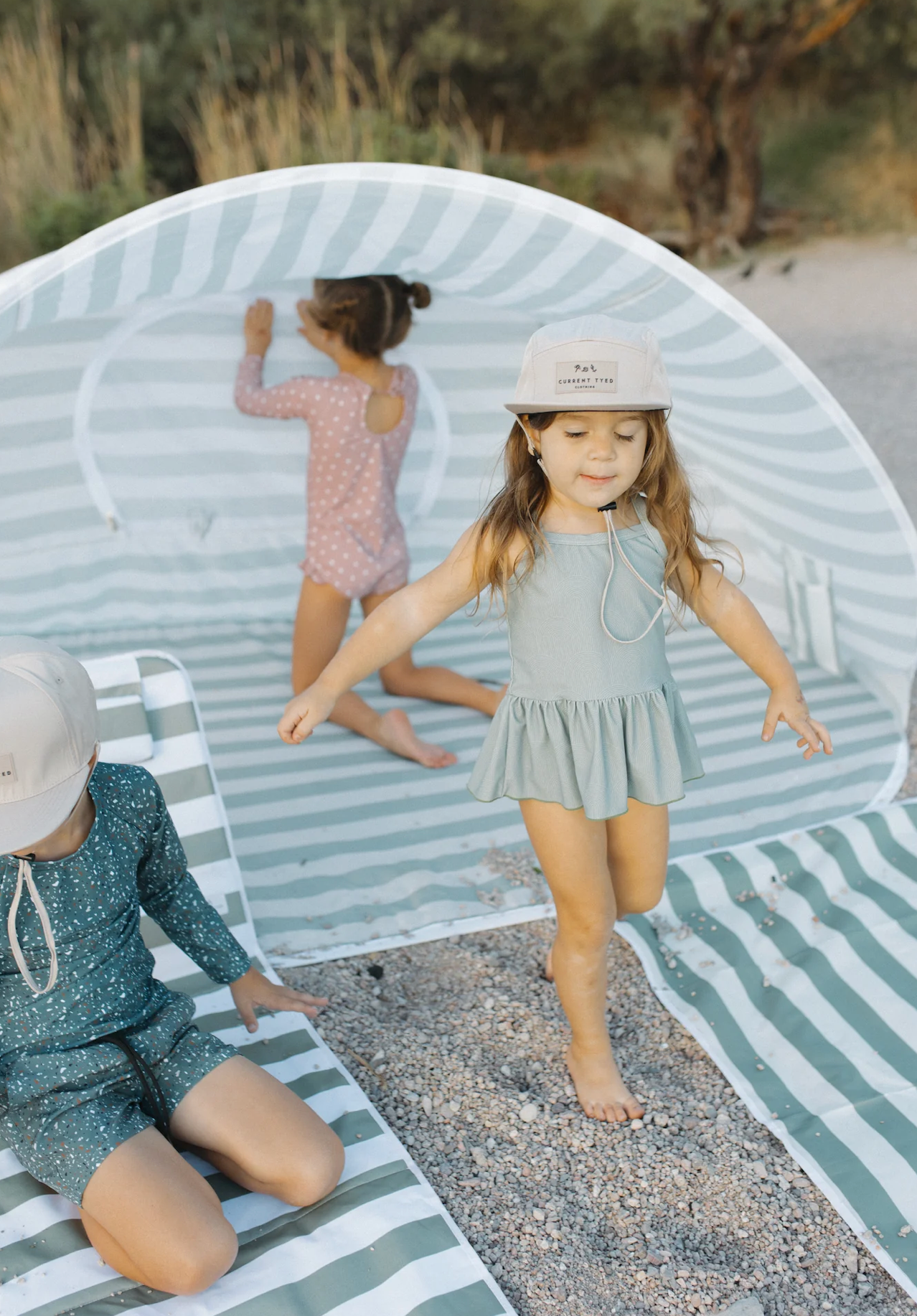 Oversized Beach Pop up Tent - Sage Stripes