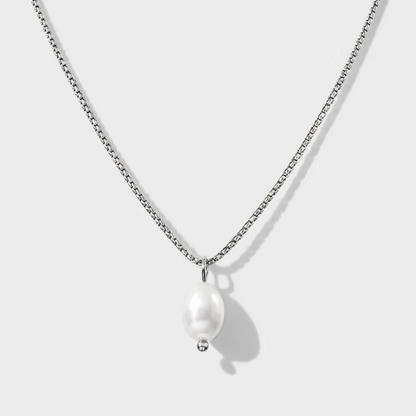Pearl charm silvered necklace in stainless steel