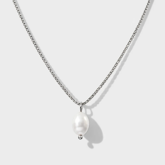 Pearl charm silvered necklace in stainless steel