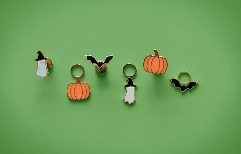 Earrings Hoop Charm - Ghost